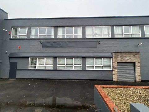 Large Unit To Let in Kingswood, Bristol
