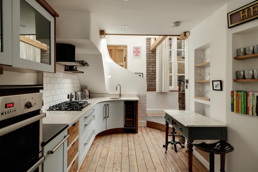 Images for Trelawney Road | Redland