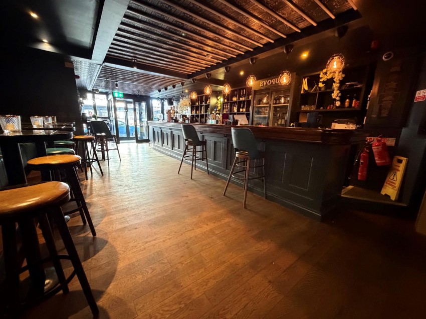 Images for Former Bar, Queens Road, Clifton, Bristol