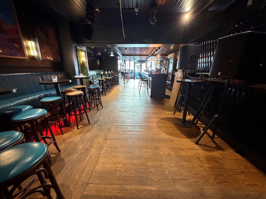 Images for Former Bar, Queens Road, Clifton, Bristol