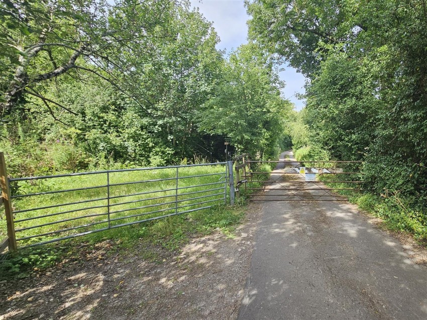 Images for LAND FOR AUCTION - Station Road, Wickwar